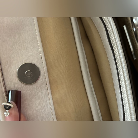 Giani Bernini Bag - Picture 4 of 9